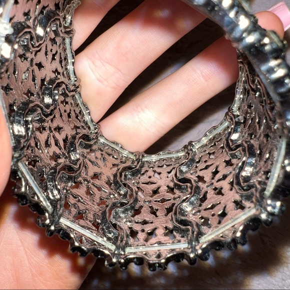 NEW anthropologie metal beaded bracelet with elastic boho style womens jewely